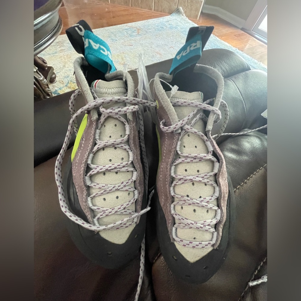 Scarpa Maestro Mid climbing Shoes